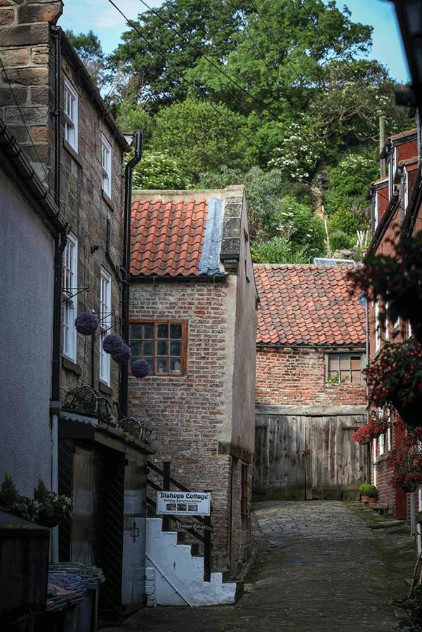 Cottages-Whitby - Bishops Cottage Esterno foto